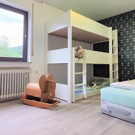 Familien-ferienwohnung * Lichtenstein (Baden-Wurttemberg)